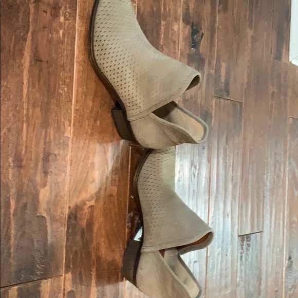 Lucky Brand booties - Picture 7 of 9